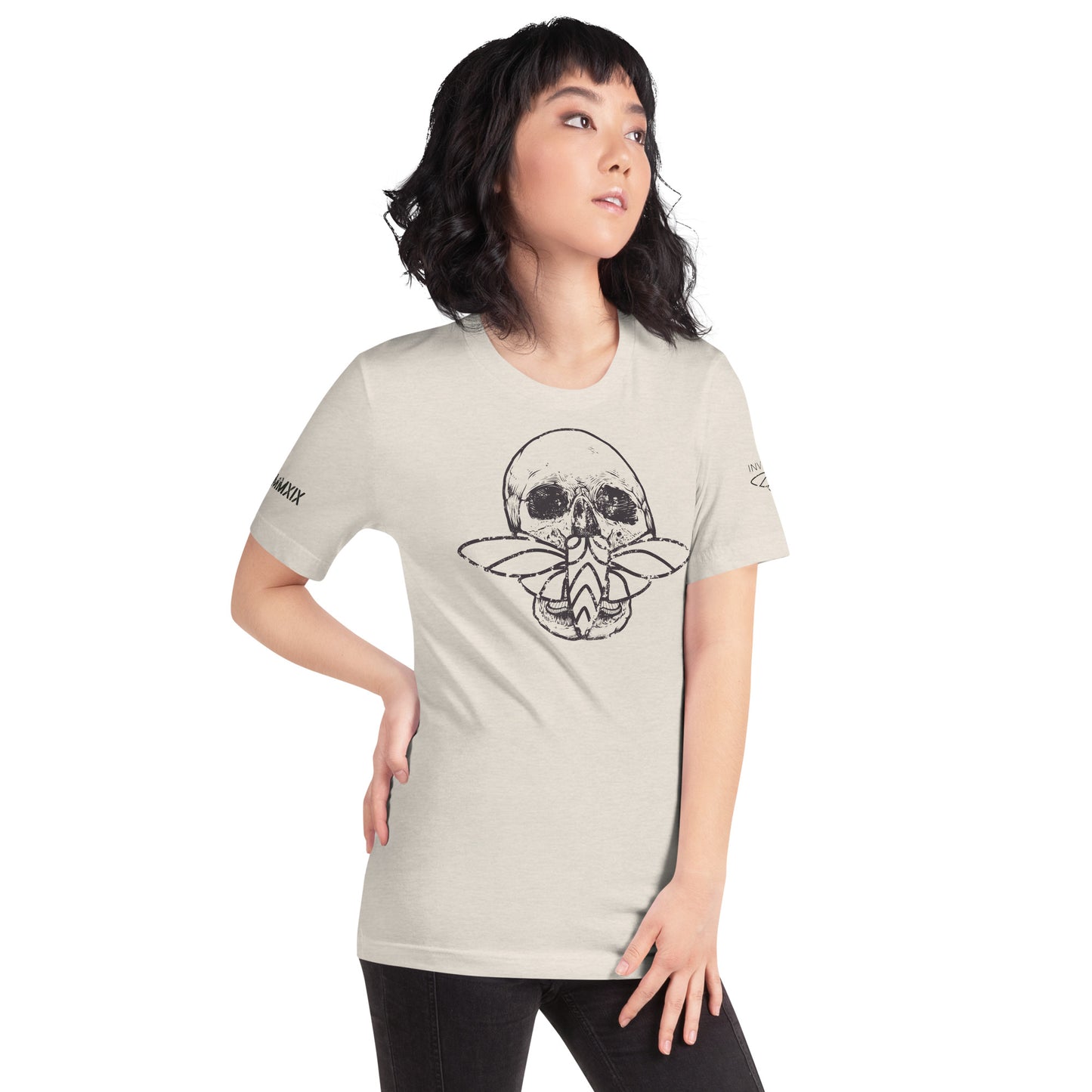 Cicada Skull Distressed Short sleeve t-shirt