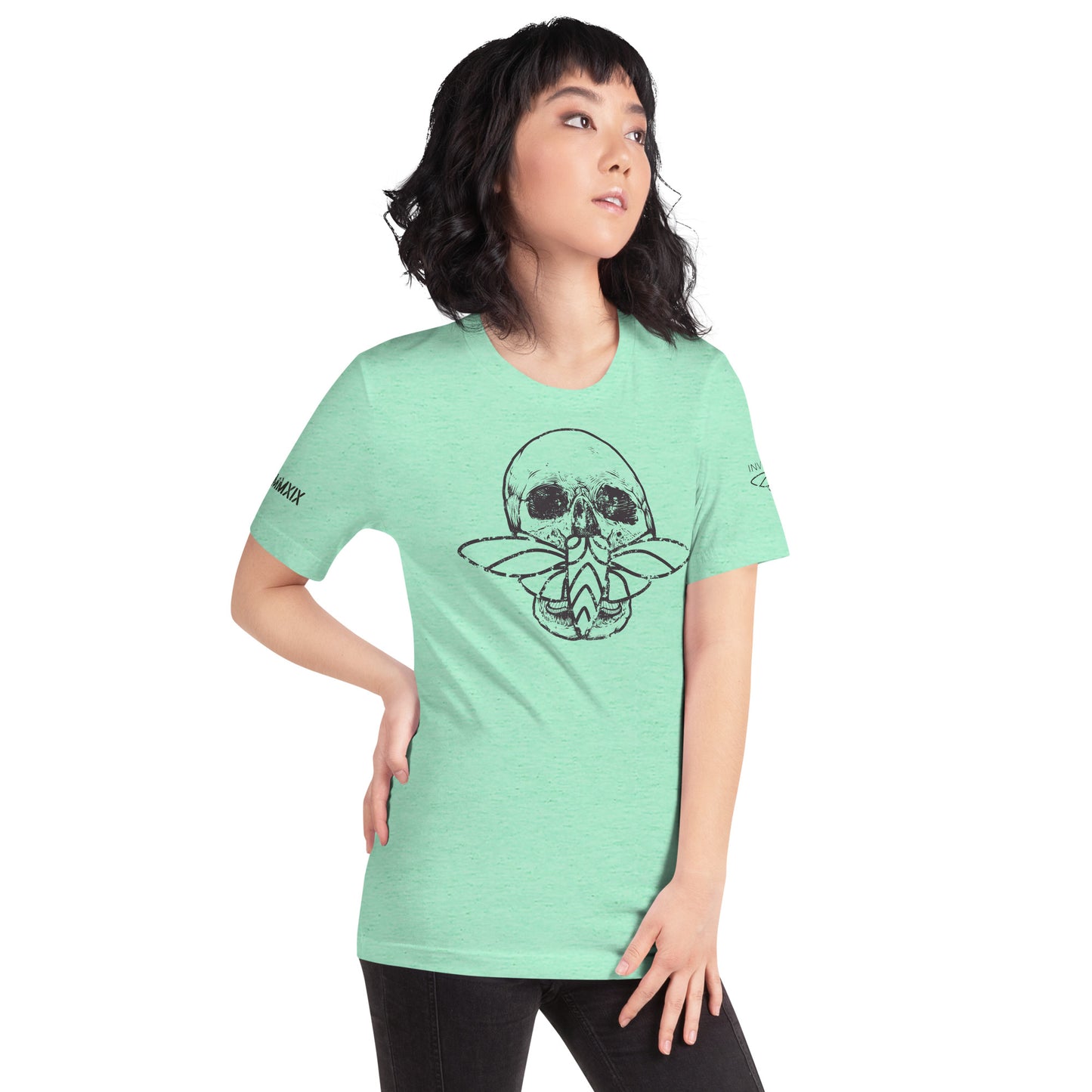 Cicada Skull Distressed Short sleeve t-shirt