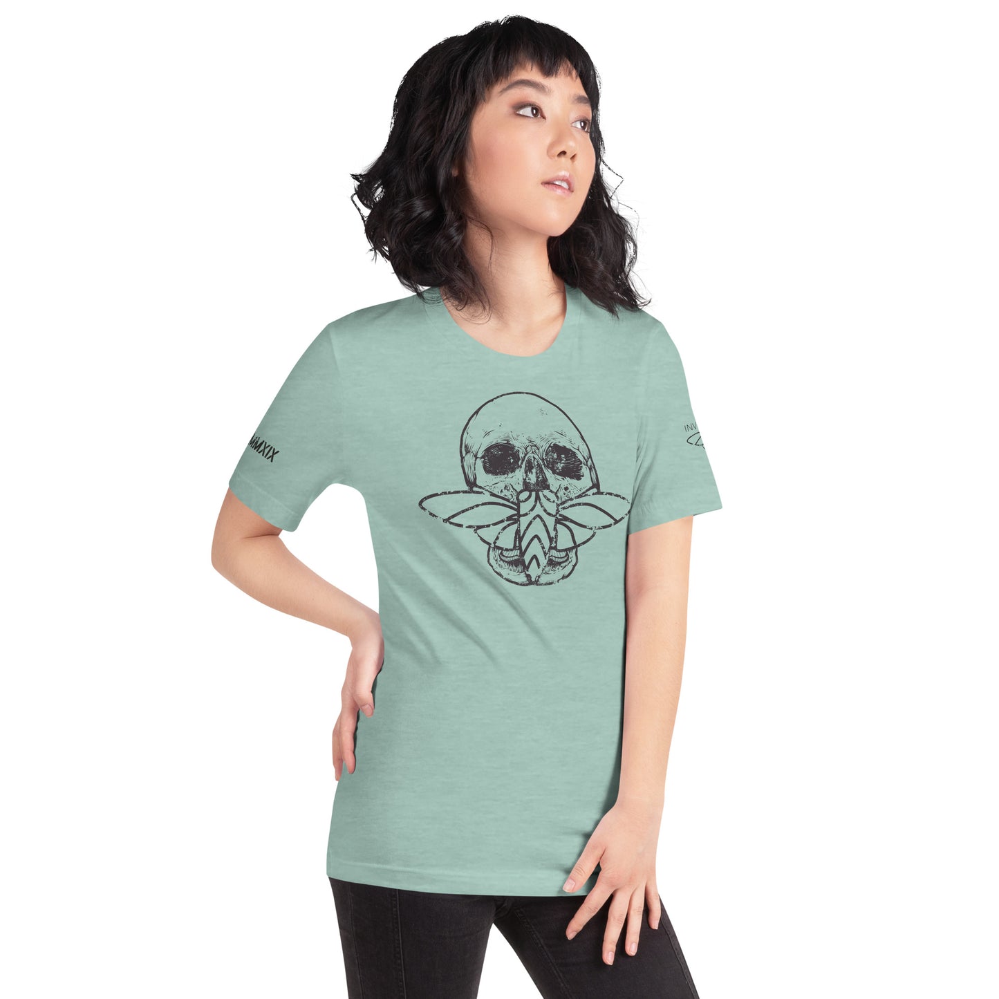 Cicada Skull Distressed Short sleeve t-shirt
