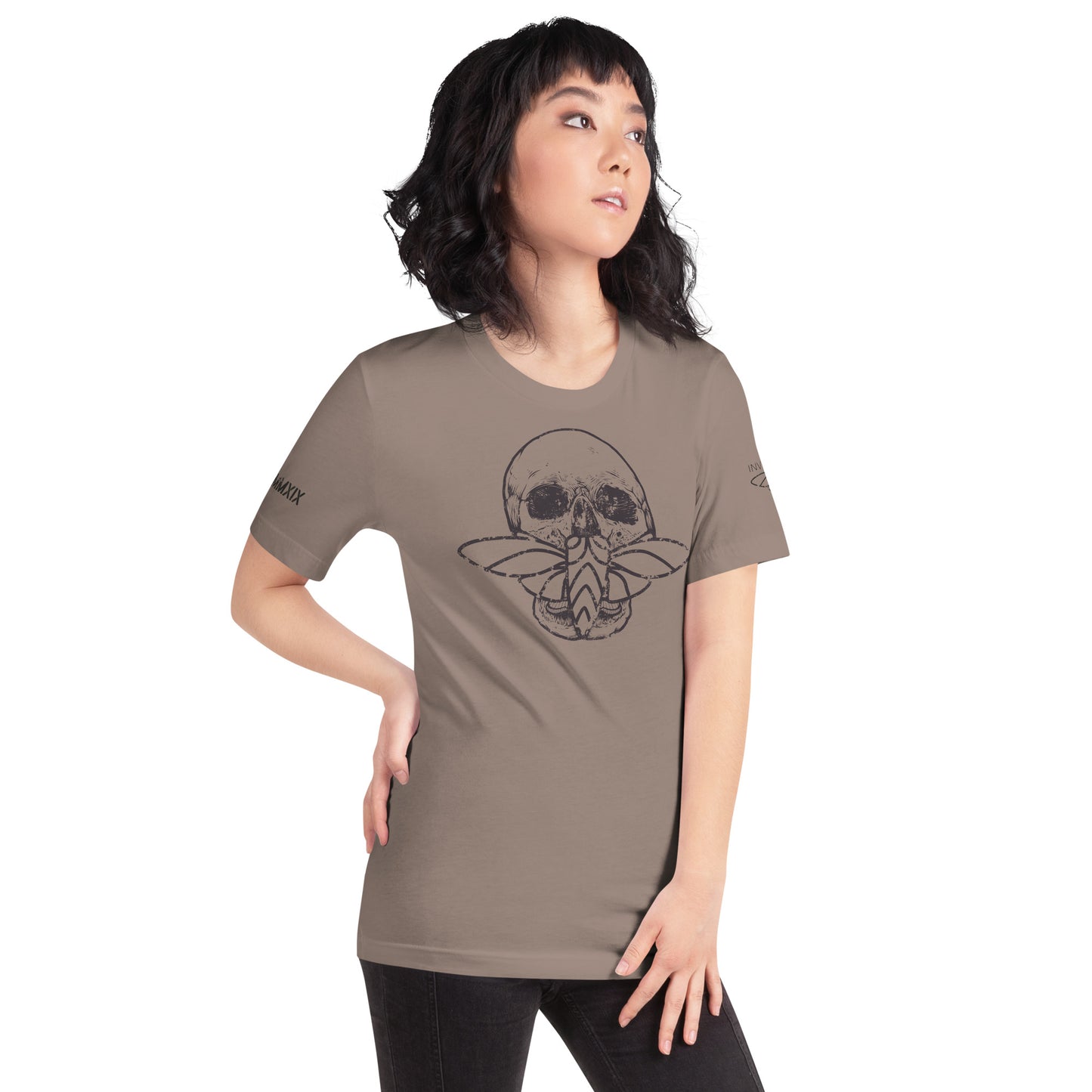 Cicada Skull Distressed Short sleeve t-shirt