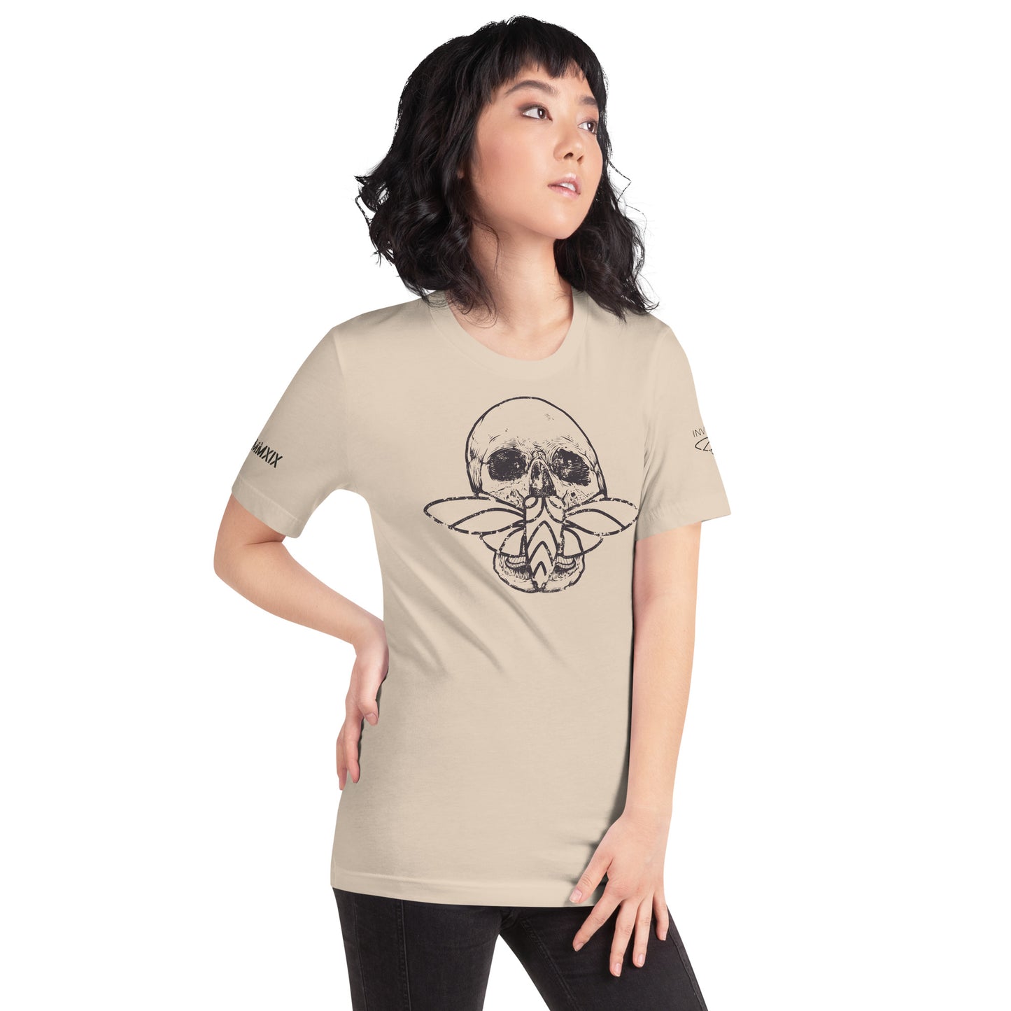 Cicada Skull Distressed Short sleeve t-shirt